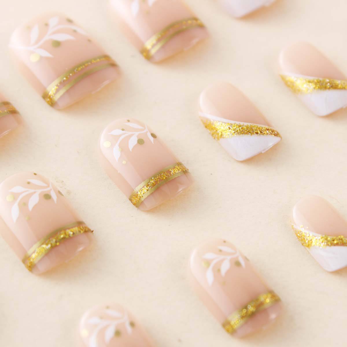 Short Medium fake nails for wo - Nail Art Glitter 评论和价格
